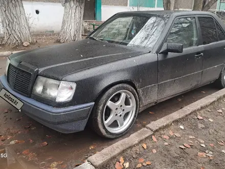 Mercedes-Benz E 230 1989 года за 1 500 000 тг. в Караганда