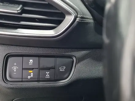 Hyundai Santa Fe 2020 года за 12 190 000 тг. в Алматы – фото 15