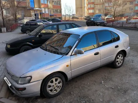 Toyota Corolla 1994 года за 1 300 000 тг. в Актобе – фото 2