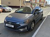 Hyundai Elantra 2019 годаfor9 300 000 тг. в Атырау – фото 2