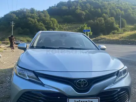 Toyota Camry 2019 года за 6 700 000 тг. в Атырау – фото 8