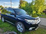 Toyota Highlander 2011 года за 11 000 000 тг. в Усть-Каменогорск – фото 2