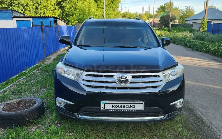 Toyota Highlander 2011 года за 11 000 000 тг. в Усть-Каменогорск