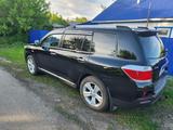 Toyota Highlander 2011 года за 11 000 000 тг. в Усть-Каменогорск – фото 3