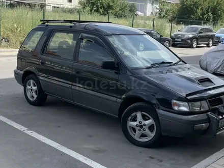 Mitsubishi Chariot 1996 года за 1 300 000 тг. в Алматы