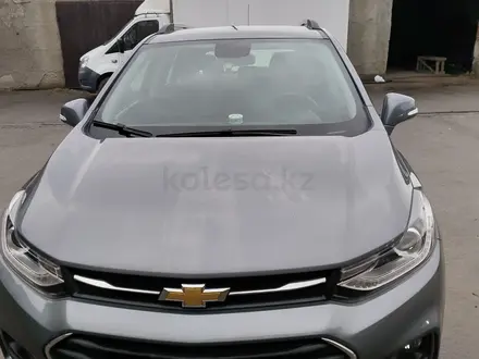 Chevrolet Tracker 2021 года за 8 650 000 тг. в Караганда – фото 2