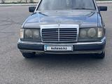 Mercedes-Benz E 200 1992 годаүшін1 050 000 тг. в Тараз – фото 4