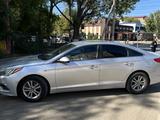Hyundai Sonata 2017 года за 4 000 000 тг. в Уральск – фото 2