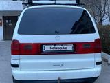 Volkswagen Sharan 2003 года за 3 000 000 тг. в Тараз – фото 4