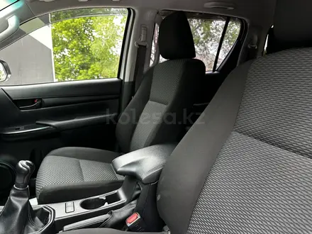 Toyota Hilux 2021 года за 16 900 000 тг. в Актобе – фото 17