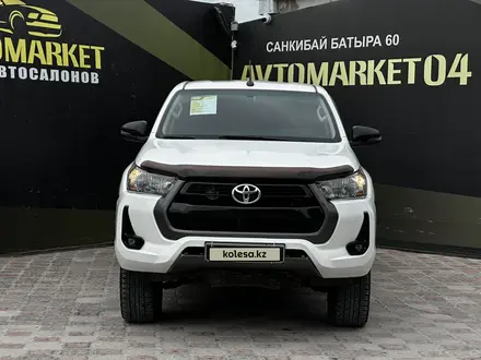 Toyota Hilux 2021 года за 16 900 000 тг. в Актобе – фото 2