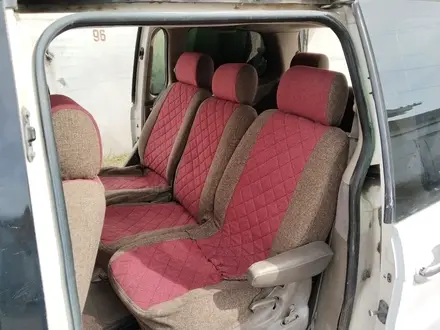 Kia Carnival 2002 года за 1 500 000 тг. в Тараз – фото 10