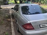 Mercedes-Benz S 320 1998 года за 2 600 000 тг. в Петропавловск – фото 2