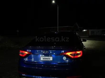 Hyundai Sonata 2017 года за 5 300 000 тг. в Актобе – фото 2