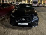 Toyota Camry 2018 года за 11 500 000 тг. в Караганда