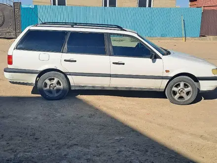 Volkswagen Passat 1995 года за 1 900 000 тг. в Байконыр – фото 4