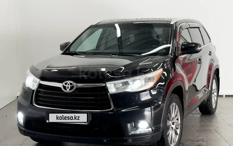 Toyota Highlander 2014 года за 13 990 000 тг. в Астана