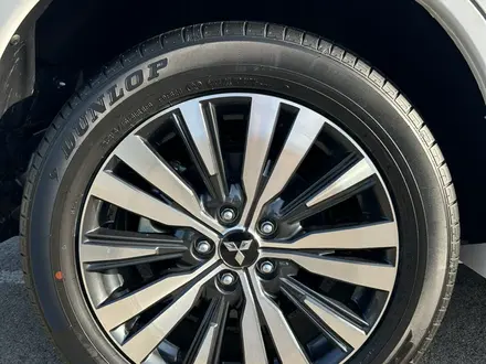 Mitsubishi Outlander 2022 года за 13 950 000 тг. в Алматы – фото 94