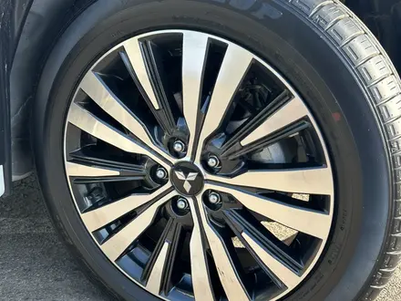 Mitsubishi Outlander 2022 года за 13 950 000 тг. в Алматы – фото 95