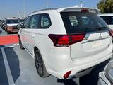 Mitsubishi Outlander 2022 года за 13 950 000 тг. в Алматы – фото 4