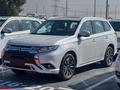 Mitsubishi Outlander 2022 года за 13 950 000 тг. в Алматы – фото 2
