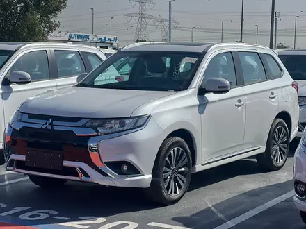 Mitsubishi Outlander 2022 года за 13 950 000 тг. в Алматы – фото 2