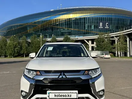 Mitsubishi Outlander 2022 года за 13 950 000 тг. в Алматы – фото 20