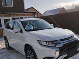 Mitsubishi Outlander 2022 годаүшін12 000 000 тг. в Караганда – фото 2