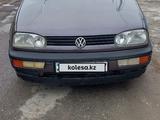 Volkswagen Golf 1993 годаfor1 200 000 тг. в Шымкент