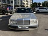 Mercedes-Benz E 230 1993 года за 2 300 000 тг. в Алматы – фото 2