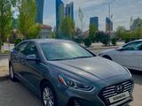 Hyundai Sonata 2019 года за 9 300 000 тг. в Астана – фото 2