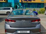 Hyundai Sonata 2019 годаүшін9 300 000 тг. в Астана – фото 3