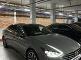 Hyundai Sonata 2020 года за 15 000 000 тг. в Астана – фото 2