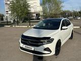 Volkswagen Polo 2021 года за 8 500 000 тг. в Караганда