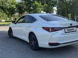 Lexus ES 250 2022 годаүшін22 500 000 тг. в Шымкент – фото 5