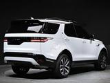 Land Rover Discovery 2021 года за 28 999 999 тг. в Алматы – фото 2