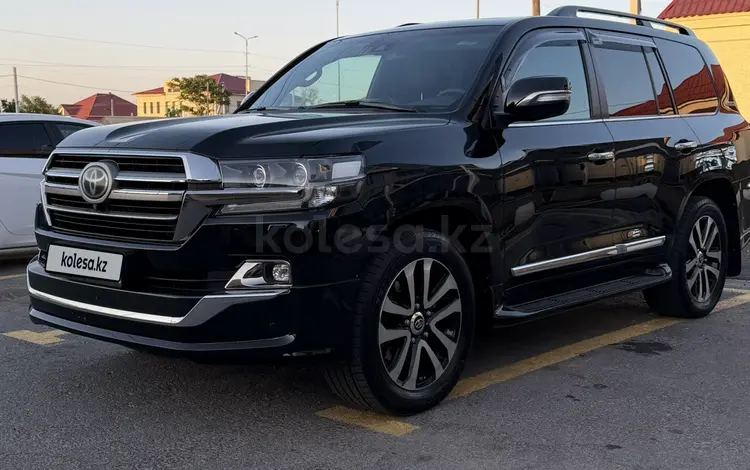 Toyota Land Cruiser 2018 года за 40 000 000 тг. в Шымкент
