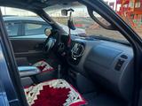 Ford Escape 2002 года за 2 800 000 тг. в Астана – фото 2