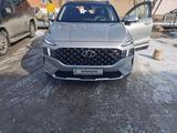 Hyundai Santa Fe 2021 года за 18 800 000 тг. в Актобе