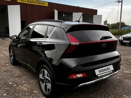 Hyundai Bayon 2023 года за 6 400 000 тг. в Алматы – фото 4