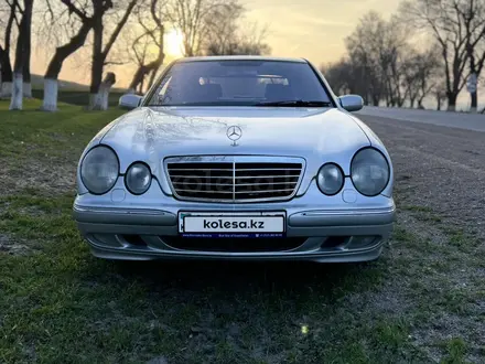 Mercedes-Benz E 55 AMG 2000 года за 6 000 000 тг. в Алматы – фото 4