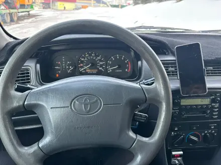 Toyota Camry 2000 года за 3 600 000 тг. в Алматы – фото 16