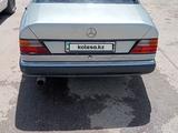 Mercedes-Benz E 230 1989 годаүшін1 300 000 тг. в Сарыозек – фото 3