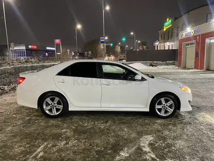 Toyota Camry 2013 года за 7 200 000 тг. в Актобе – фото 29