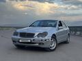 Mercedes-Benz C 240 2003 года за 2 550 000 тг. в Алматы – фото 2