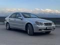 Mercedes-Benz C 240 2003 года за 2 550 000 тг. в Алматы