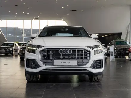 Audi Q8 2023 года за 43 070 000 тг. в Алматы – фото 2