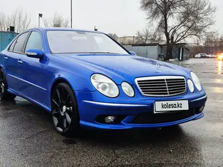 Mercedes-Benz E 320