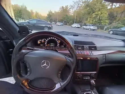 Mercedes-Benz S 320 2000 года за 5 000 000 тг. в Шымкент – фото 14