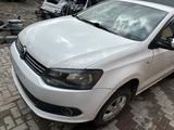 Volkswagen Polo 2013 года за 10 000 тг. в Алматы – фото 2